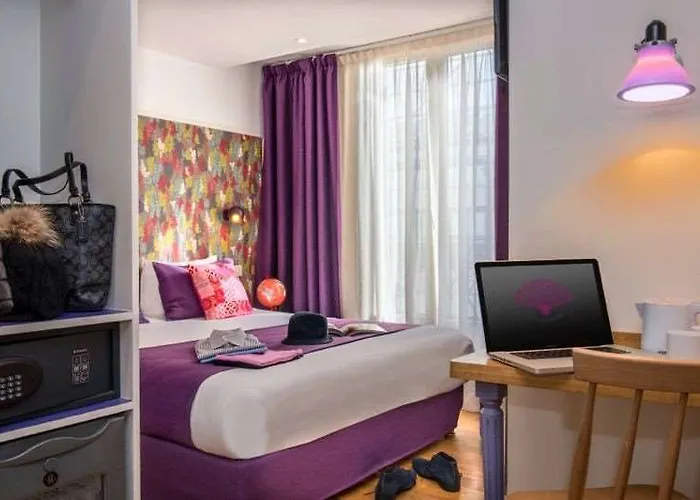 Hotel Boheme