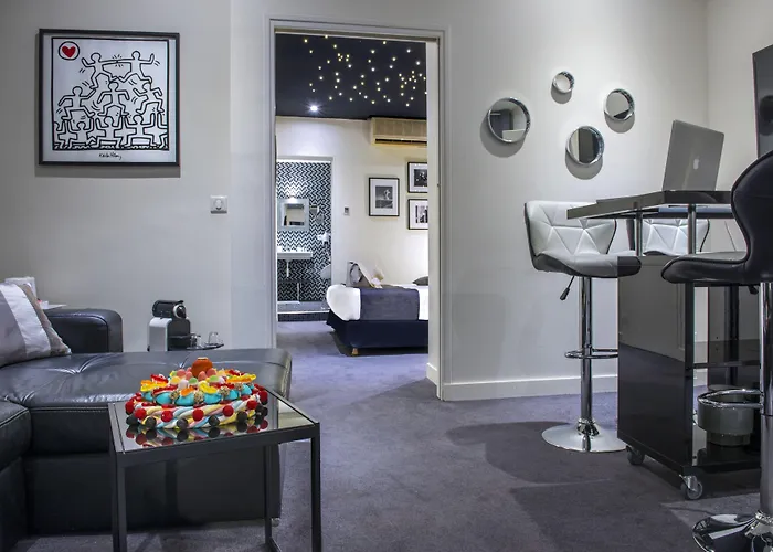 Boheme Hotel 3*