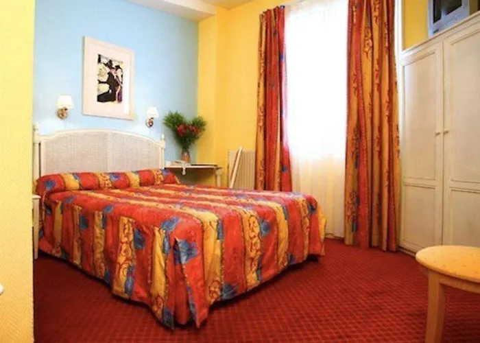 Boheme Hotel